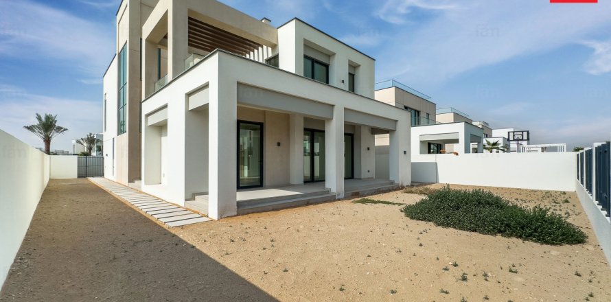 Villa in Dubai 4 bedrooms, 439.1 sq.m. № 93746