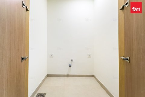 Villa in Dubai 4 bedrooms, 439.1 sq.m. № 93746 - photo 8