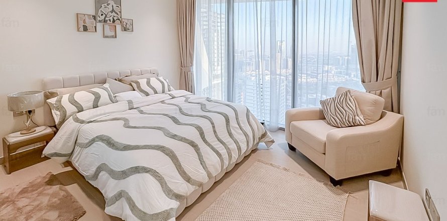 Appartement à Dubai, 1 chambre, 74.9 m², № 93747