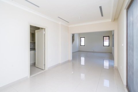 Villa in Arabian Ranches 2, Dubai 4 bedrooms № 2327 - photo 5