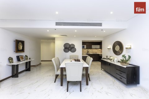 Apartment in Palm Jumeirah, Dubai 2 bedrooms, 162 sq.m. № 72214 - photo 6