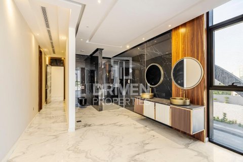 Villa in Al Barsha South, Al Barsha, Dubai 6 bedrooms, 2148.38 sq.m. № 127245 - photo 25