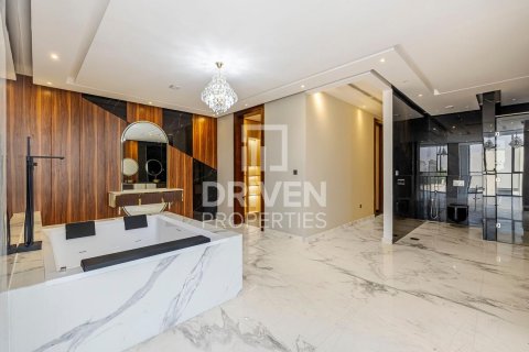 Villa in Al Barsha South, Al Barsha, Dubai 6 bedrooms, 2148.38 sq.m. № 127245 - photo 24