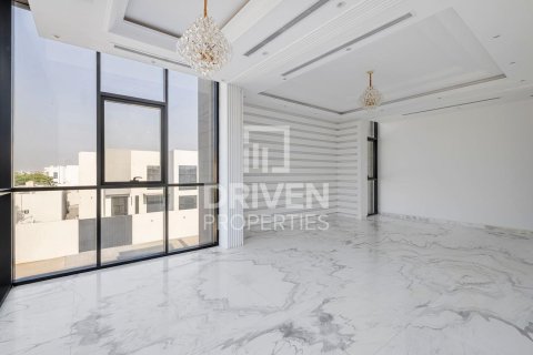 Villa in Al Barsha South, Al Barsha, Dubai 6 bedrooms, 2148.38 sq.m. № 127245 - photo 17