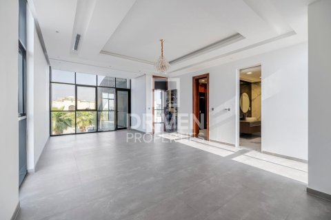 Villa in Al Barsha South, Al Barsha, Dubai 6 bedrooms, 2148.38 sq.m. № 127245 - photo 18