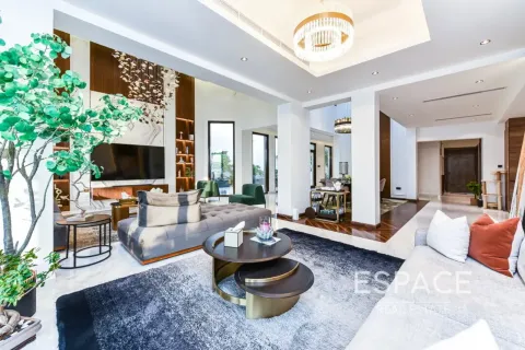 Villa in Palm Jumeirah, Dubai 3 bedrooms, 511 sq.m. № 122556 - photo 8