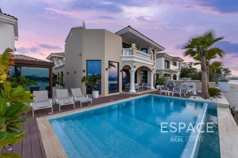 Villa in Palm Jumeirah, Dubai 3 bedrooms, 511 sq.m. № 122556 - photo 2
