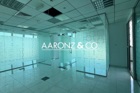 Oficina en Business Bay, Dubai, 177 m², № 56084 - foto 4