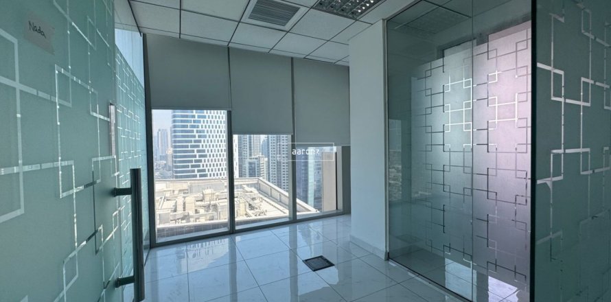 Офис в Бизнес-Бэе, Дубай, 176.6м², № 56084