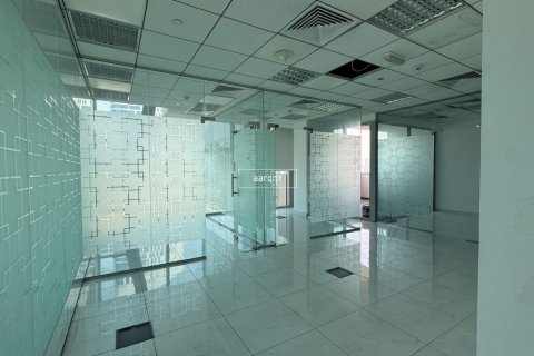 Снять в аренду офис в Бизнес-Бэе, Дубай: 176.6м², № 56084 - фото 11