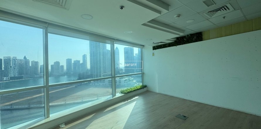 Офис в Бизнес-Бэе, Дубай, 165.2м², № 56082