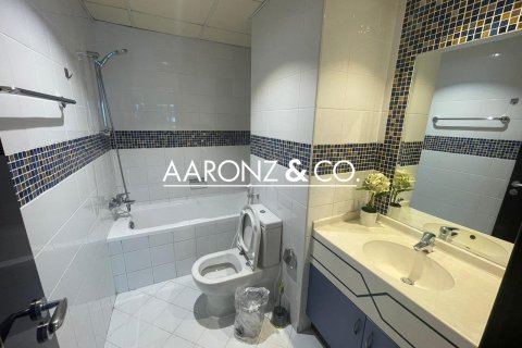 Apartment in Jumeirah Lake Towers, Dubai 1 bedroom, 81 sq.m. № 56085 - photo 9