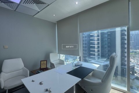 Снять в аренду офис в Бизнес-Бэе, Дубай: 74.3м², № 56081 - фото 1