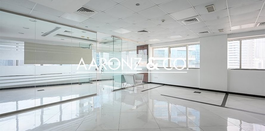 Office in Business Bay, Dubai 110 sq.m. № 94547