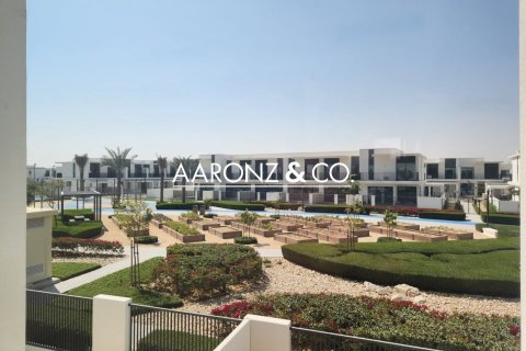 Снять в аренду виллу в Nara, The Valley, Дубай: 3 спальни, 174м², № 94546 - фото 18