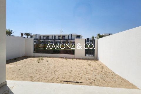 Снять в аренду виллу в Nara, The Valley, Дубай: 3 спальни, 174м², № 94546 - фото 20