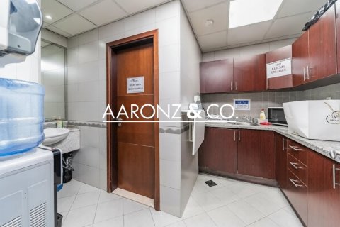Office in Business Bay, Dubai 136 sq.m. № 94550 - photo 12