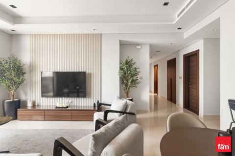 Apartment in Business Bay, Dubai 3 bedrooms, 154.4 sq.m. № 111879 - photo 14