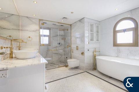 Villa en Jumeirah Islands, Dubai, 4 dormitorios, 557 m², № 79131 - foto 12