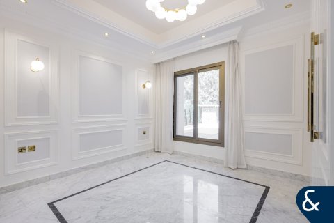 Villa en Jumeirah Islands, Dubai, 4 dormitorios, 557 m², № 79131 - foto 11