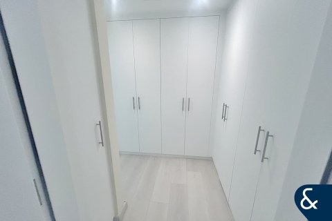 Снять в аренду квартиру в Bay Square, Бизнес-Бэй, Дубай: 1 спальня, 106м², № 79143 - фото 8