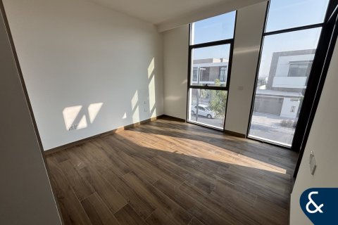 Villa en Al Furjan, Dubai, 4 dormitorios, 402 m², № 79130 - foto 8