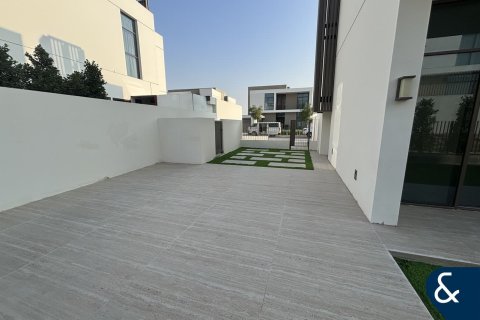 Villa en Al Furjan, Dubai, 4 dormitorios, 402 m², № 79130 - foto 13