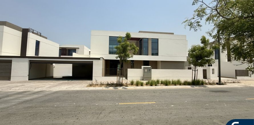 Villa en Al Furjan, Dubai, 4 dormitorios, 402 m², № 79130