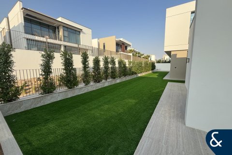 Villa en Al Furjan, Dubai, 4 dormitorios, 402 m², № 79130 - foto 12