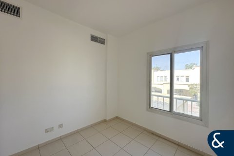 Villa in Springs 8, The Springs, Dubai 3 bedrooms, 255 sq.m. № 79140 - photo 12