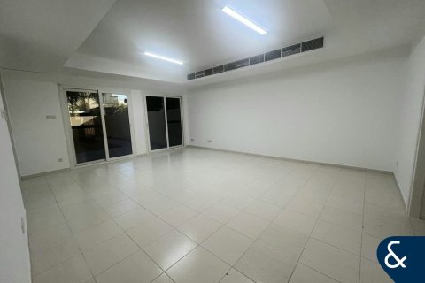 Снять в аренду виллу в Springs 8, The Springs, Дубай: 3 спальни, 255м², № 79140 - фото 11