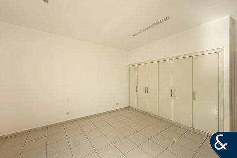 Villa in Springs 8, The Springs, Dubai 3 bedrooms, 255 sq.m. № 79140 - photo 8