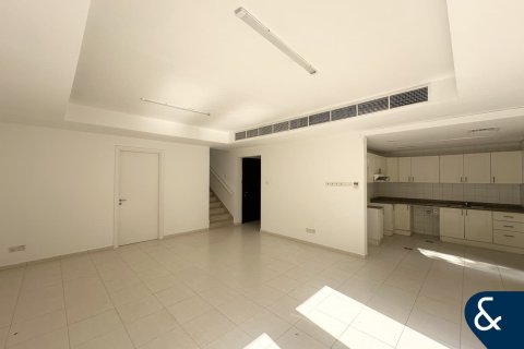 Villa in Springs 8, The Springs, Dubai 3 bedrooms, 255 sq.m. № 79140 - photo 3