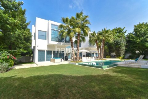 Villa en Al Barari, Dubai, 4 dormitorios, 693 m², № 44749 - foto 11