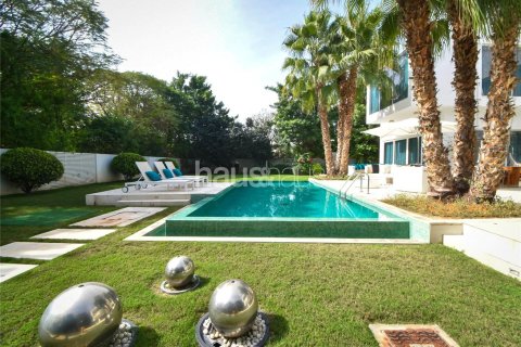 Villa en Al Barari, Dubai, 4 dormitorios, 693 m², № 44749 - foto 5