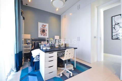 Villa en Al Barari, Dubai, 4 dormitorios, 693 m², № 44749 - foto 14