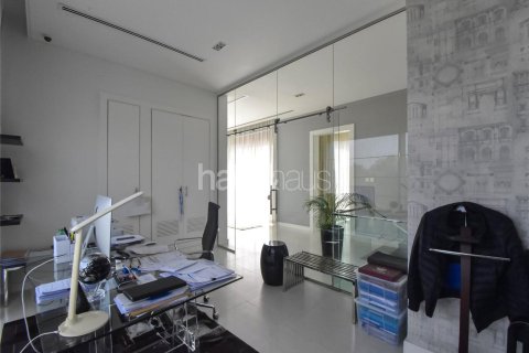 Villa en Al Barari, Dubai, 4 dormitorios, 693 m², № 44749 - foto 16