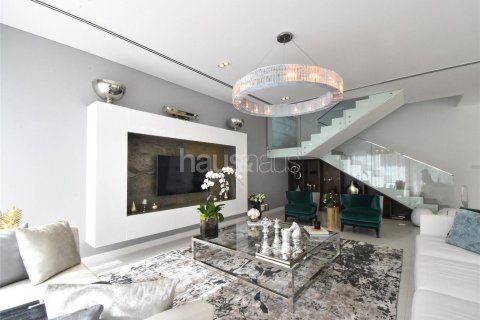 Villa en Al Barari, Dubai, 4 dormitorios, 693 m², № 44749 - foto 3