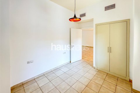 Townhouse in Dubai Sports City, Dubai 4 bedrooms, 232 sq.m. № 44753 - photo 3