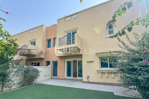 Townhouse in Dubai Sports City, Dubai 4 bedrooms, 232 sq.m. № 44753 - photo 8