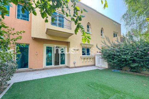 Townhouse in Dubai Sports City, Dubai 4 bedrooms, 232 sq.m. № 44753 - photo 1