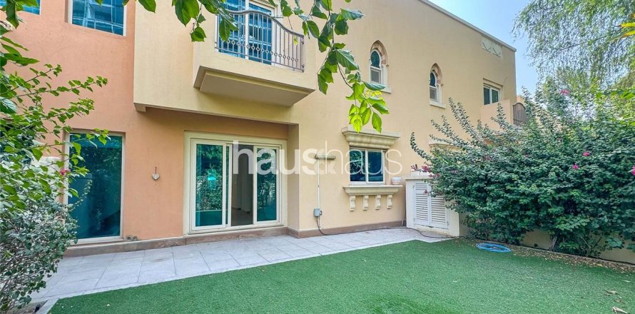 Townhouse in Dubai Sports City, Dubai 4 bedrooms, 232 sq.m. № 44753