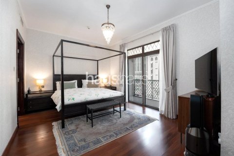 Снять в аренду квартиру в Old Town, Дубай: 3 спальни, 183м², № 44750 - фото 8