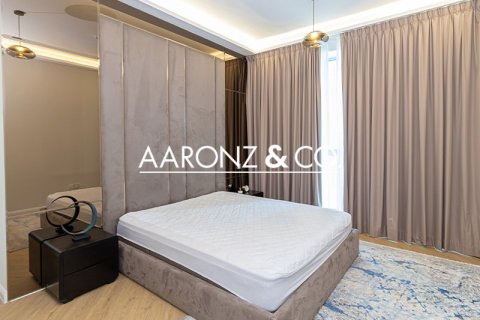 Apartment in Dubai Marina, Dubai 2 bedrooms, 111 sq.m. № 89089 - photo 7