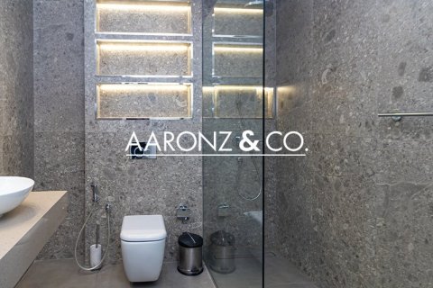 Apartment in Dubai Marina, Dubai 2 bedrooms, 111 sq.m. № 89089 - photo 11