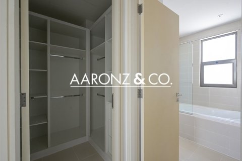 Townhouse in Mira Oasis 2, Reem, Dubai 4 bedrooms, 343 sq.m. № 89086 - photo 15