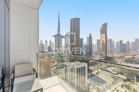 Apartment in Al Satwa, Dubai 2 bedrooms, 179.95 sq.m. № 128191 - photo 18