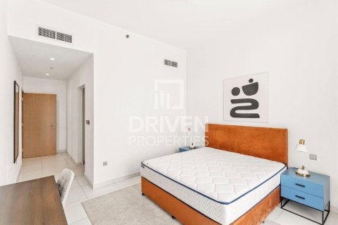 Apartment in Al Satwa, Dubai 2 bedrooms, 179.95 sq.m. № 128191 - photo 9