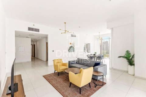 Apartment in Al Satwa, Dubai 2 bedrooms, 179.95 sq.m. № 128191 - photo 2