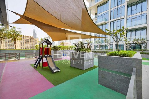 Apartment in Al Satwa, Dubai 2 bedrooms, 179.95 sq.m. № 128191 - photo 24